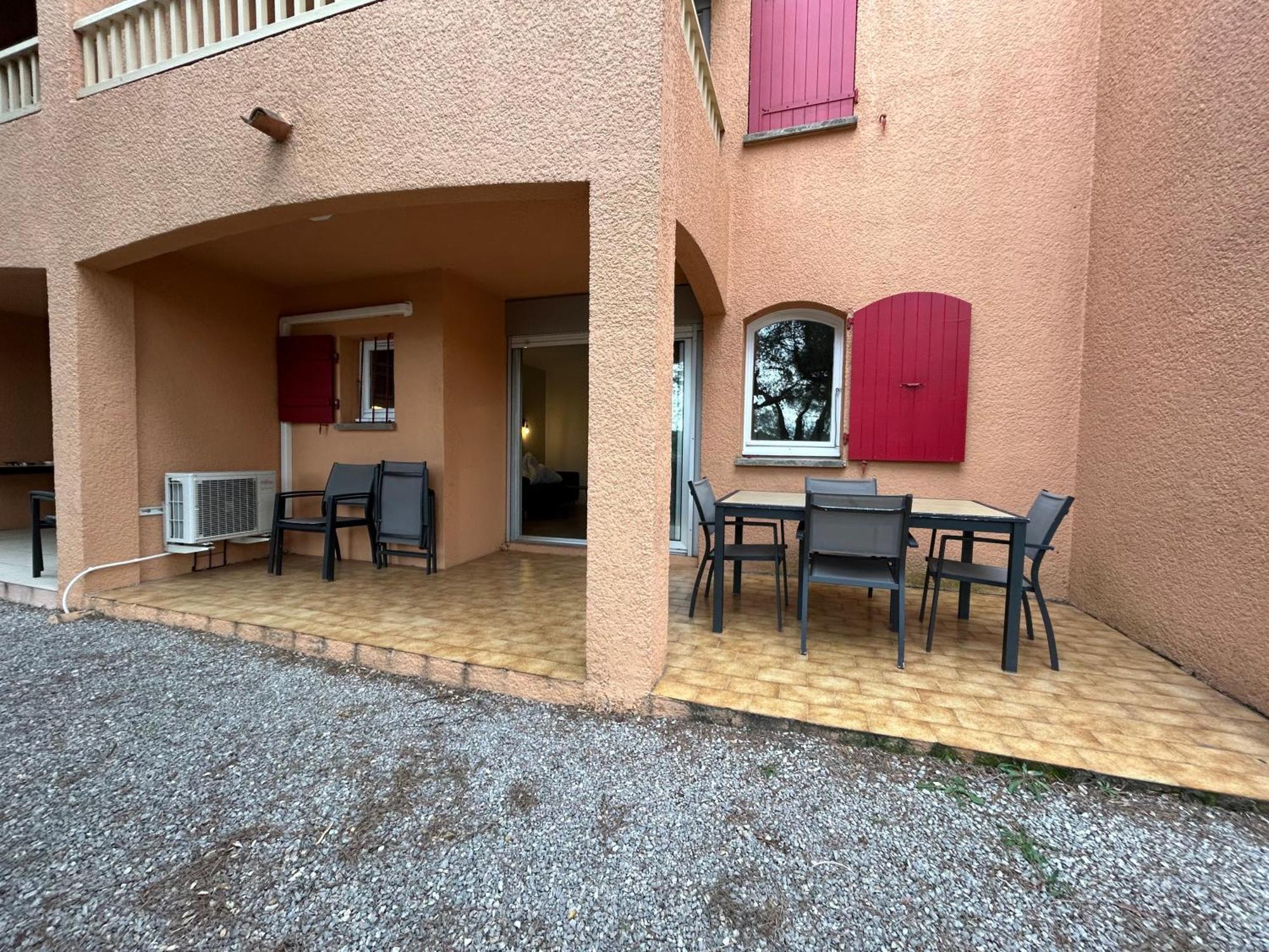 Domaine Valescure Appartement 1 Ou 2 Pieces Vue Jardin Ou Piscine Saint-Raphaël Extérieur photo