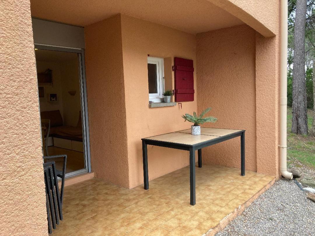 Domaine Valescure Appartement 1 Ou 2 Pieces Vue Jardin Ou Piscine Saint-Raphaël Extérieur photo